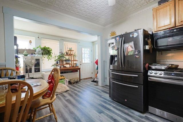 8 Rimmon Street, Manchester, NH 03102