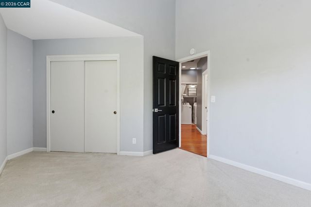 2280 N Crest Ave, Martinez, CA 94553