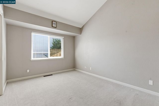 2280 N Crest Ave, Martinez, CA 94553