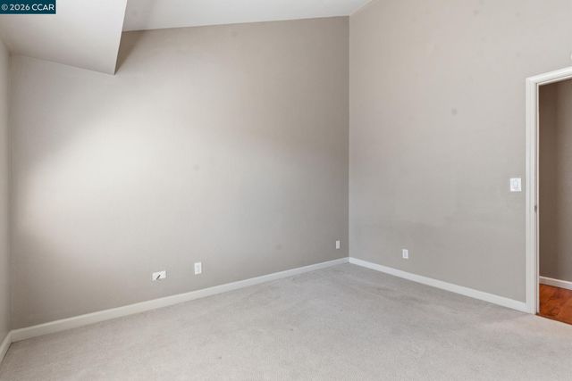 2280 N Crest Ave, Martinez, CA 94553