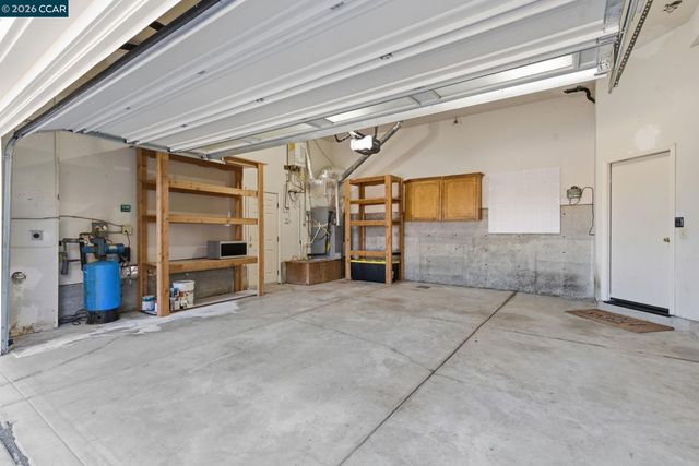 2280 N Crest Ave, Martinez, CA 94553