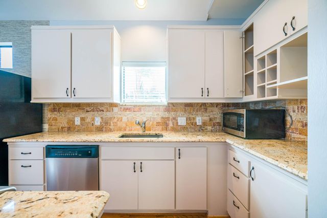 3702 Omeara Drive, Houston, TX 77025