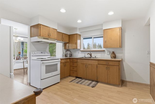 22628 Holgar Court NE, Poulsbo, WA 98370