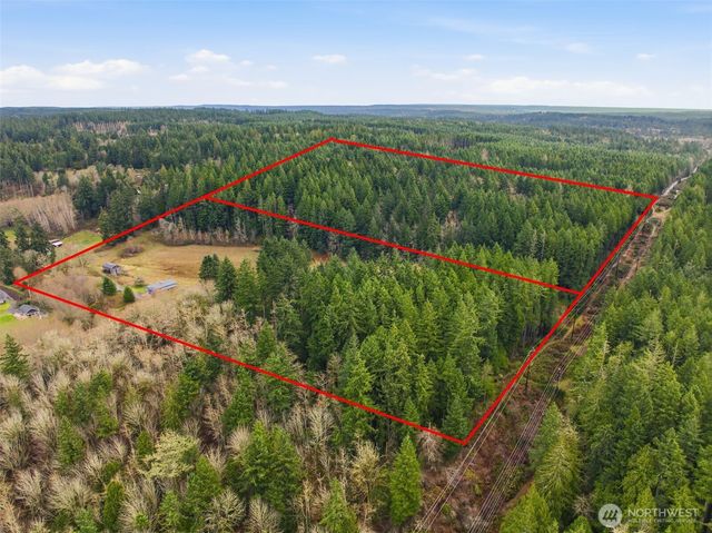 22628 Holgar Court NE, Poulsbo, WA 98370