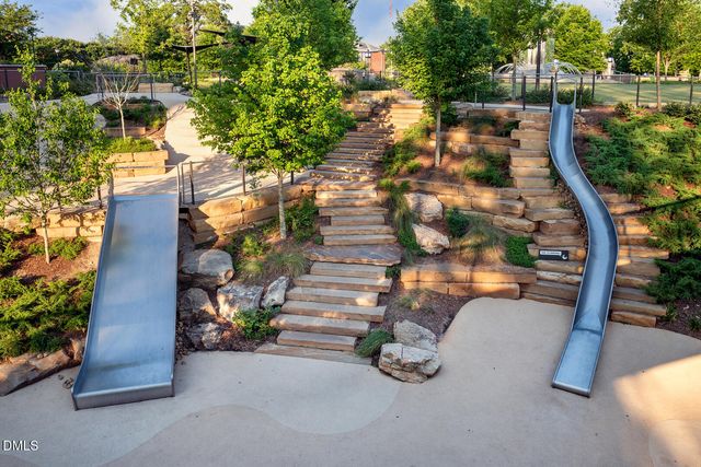 615 Hedrick Ridge Road 103, Cary, NC 27519