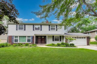 248 Beverly Road, Barrington, IL 60010