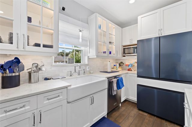 10822 Elmdale Drive, Houston, TX 77070