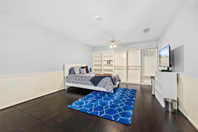 10822 Elmdale Drive, Houston, TX 77070