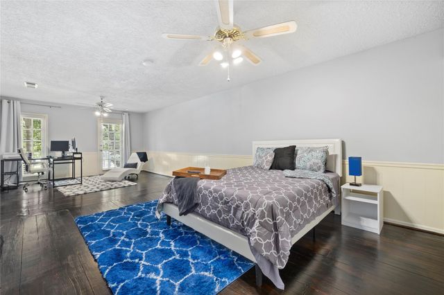 10822 Elmdale Drive, Houston, TX 77070