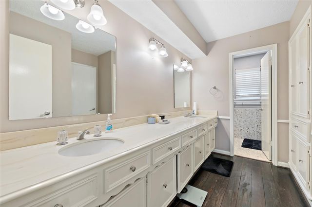 10822 Elmdale Drive, Houston, TX 77070