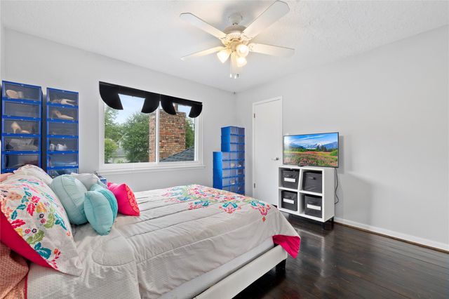 10822 Elmdale Drive, Houston, TX 77070