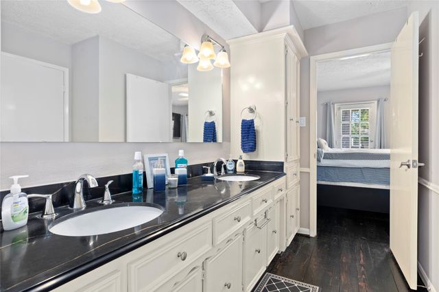 10822 Elmdale Drive, Houston, TX 77070