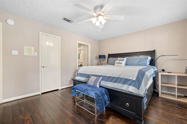 10822 Elmdale Drive, Houston, TX 77070