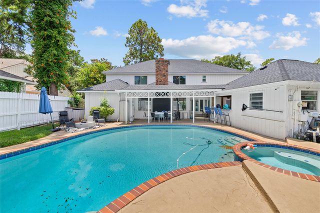 10822 Elmdale Drive, Houston, TX 77070