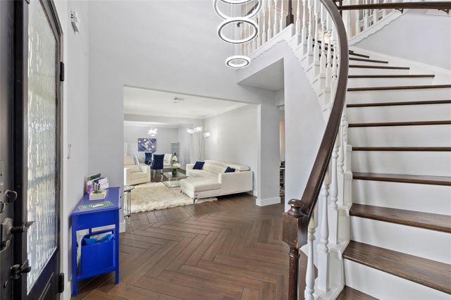 10822 Elmdale Drive, Houston, TX 77070