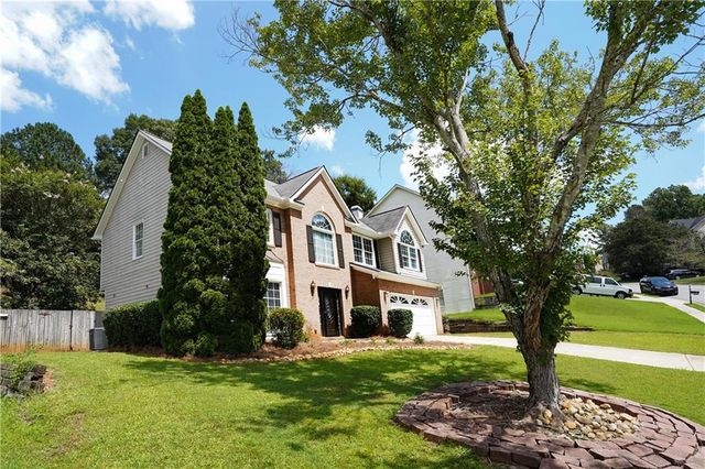 272 Birchmore Walk, Lawrenceville, GA 30044