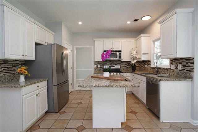 272 Birchmore Walk, Lawrenceville, GA 30044