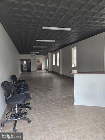 918 KINGS HWY, Haddon Heights, NJ 08035