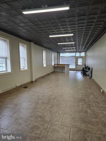 918 KINGS HWY, Haddon Heights, NJ 08035