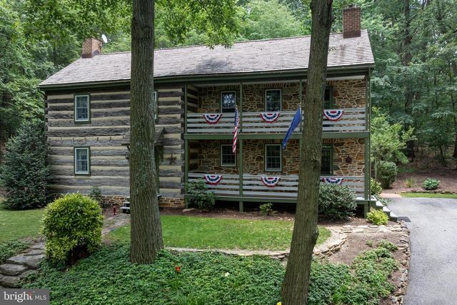 465 S BLACKSMITH AVE, Windsor, PA 17366