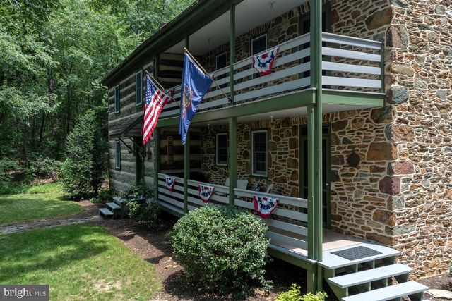 465 S BLACKSMITH AVE, Windsor, PA 17366