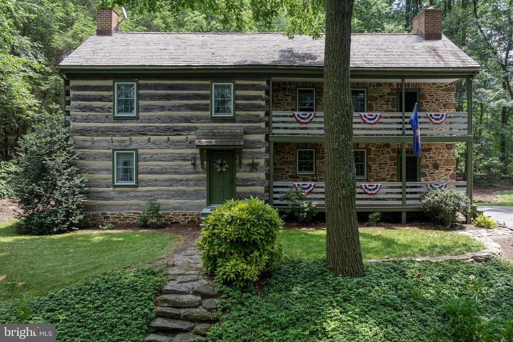 465 S BLACKSMITH AVE, Windsor, PA 17366
