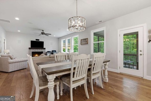 120 Longleaf Drive, Canton, GA 30114