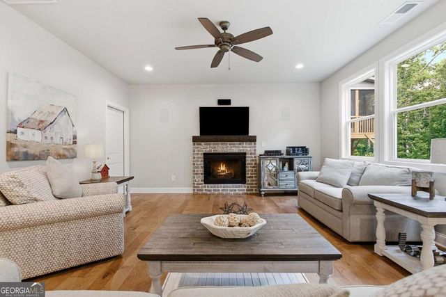 120 Longleaf Drive, Canton, GA 30114