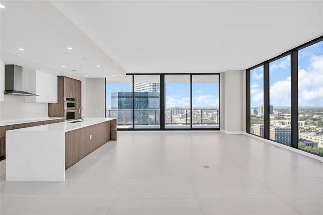 275 1ST AVENUE S 2001, St Petersburg, FL 33701