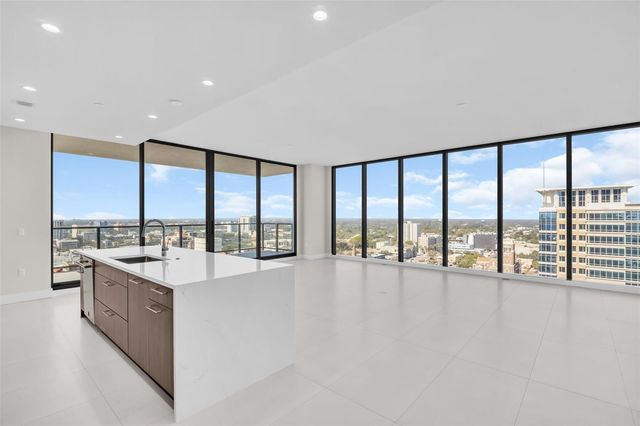 275 1ST AVENUE S 2001, St Petersburg, FL 33701