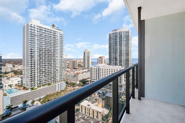 275 1ST AVENUE S 2001, St Petersburg, FL 33701