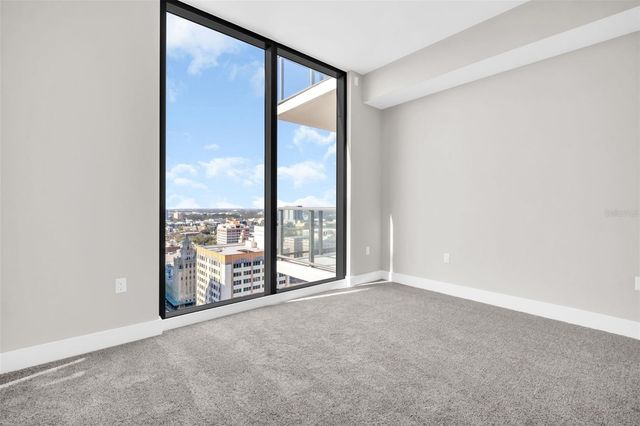 275 1ST AVENUE S 2001, St Petersburg, FL 33701