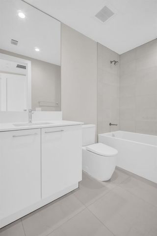 275 1ST AVENUE S 2001, St Petersburg, FL 33701