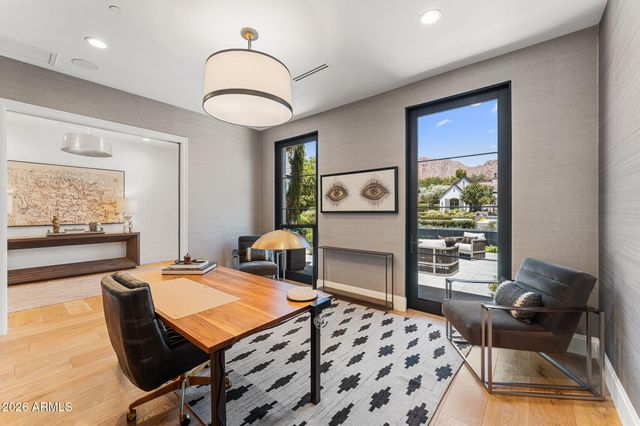 5843 E CALLE DEL SUD --, Phoenix, AZ 85018