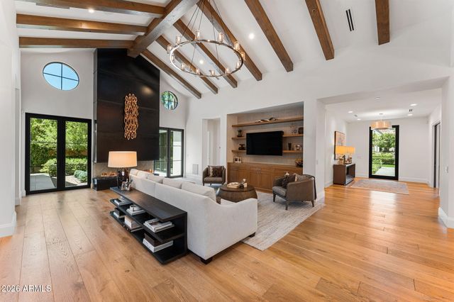 5843 E CALLE DEL SUD --, Phoenix, AZ 85018