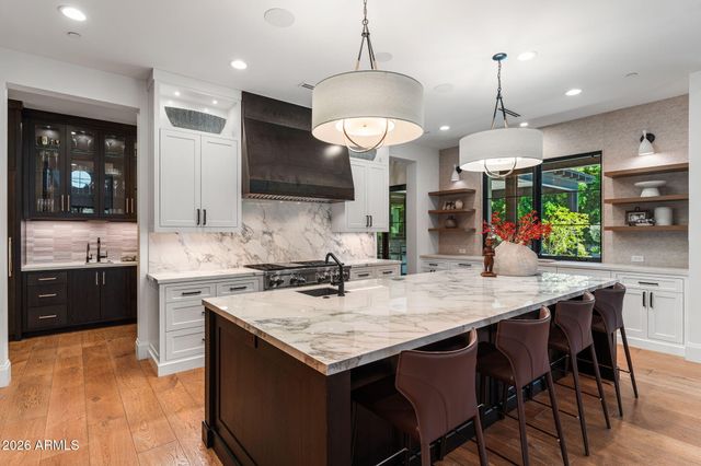5843 E CALLE DEL SUD --, Phoenix, AZ 85018