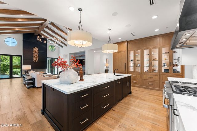 5843 E CALLE DEL SUD --, Phoenix, AZ 85018
