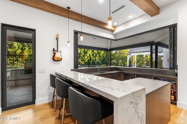5843 E CALLE DEL SUD --, Phoenix, AZ 85018