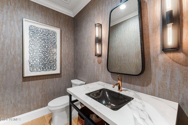 5843 E CALLE DEL SUD --, Phoenix, AZ 85018