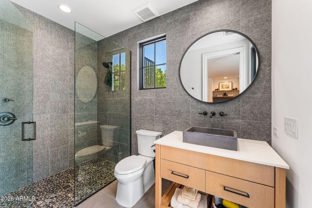 5843 E CALLE DEL SUD --, Phoenix, AZ 85018