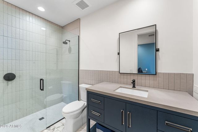 5843 E CALLE DEL SUD --, Phoenix, AZ 85018