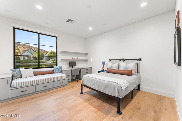 5843 E CALLE DEL SUD --, Phoenix, AZ 85018