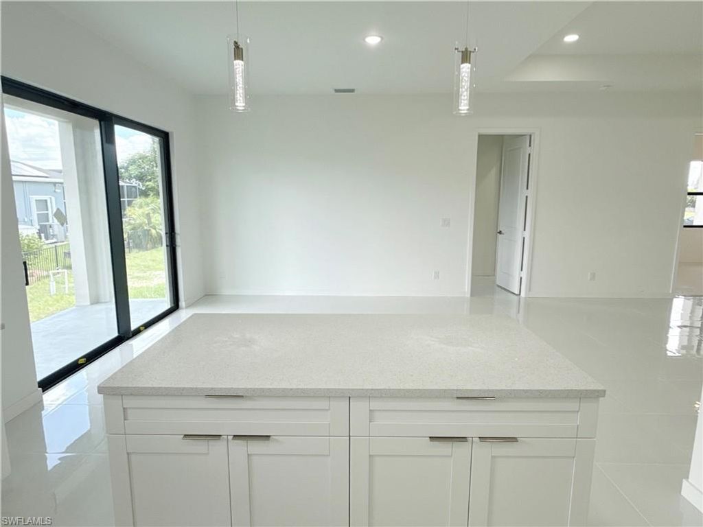 Image 10 of property listing at 4005 NW 22nd ST, Cape Coral, FL 33993