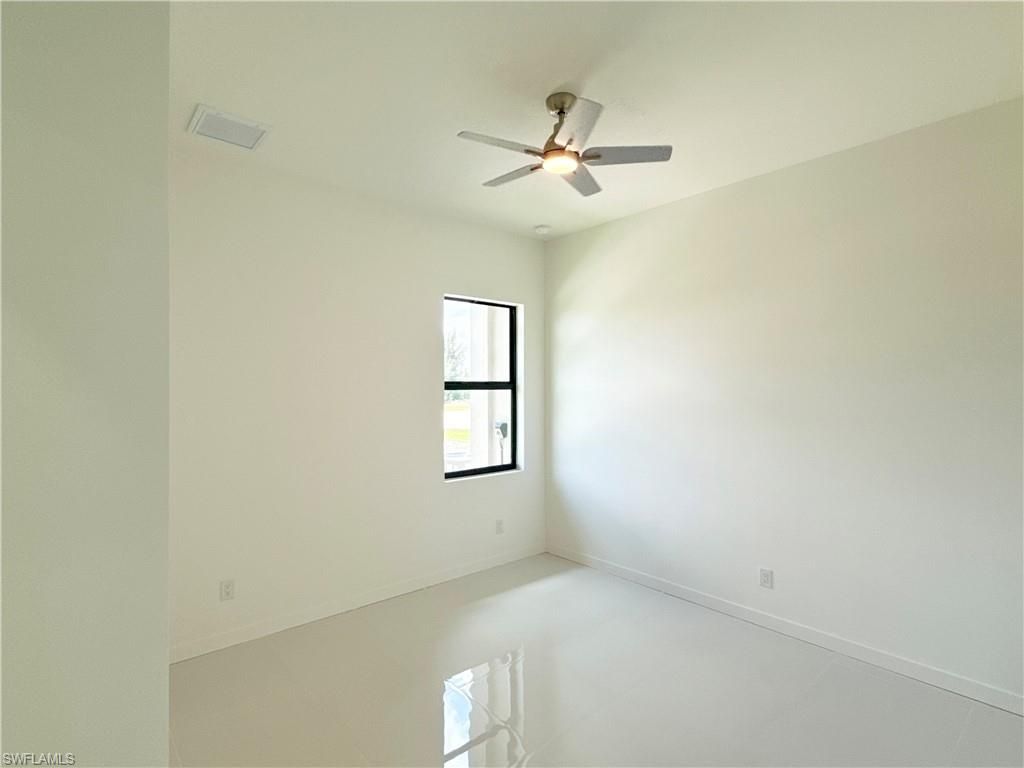 Image 22 of property listing at 4005 NW 22nd ST, Cape Coral, FL 33993