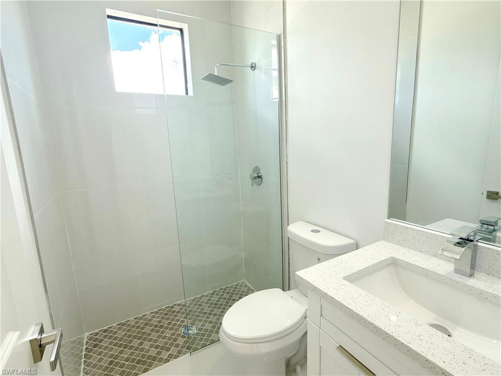 Image 31 of property listing at 4005 NW 22nd ST, Cape Coral, FL 33993