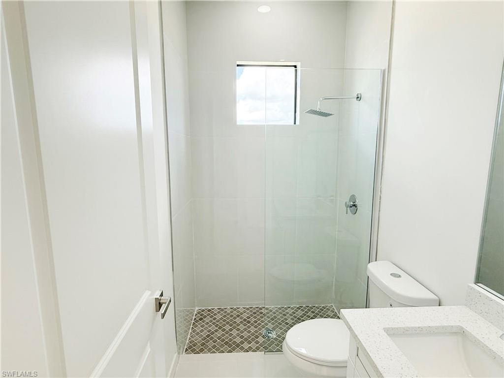 Image 33 of property listing at 4005 NW 22nd ST, Cape Coral, FL 33993