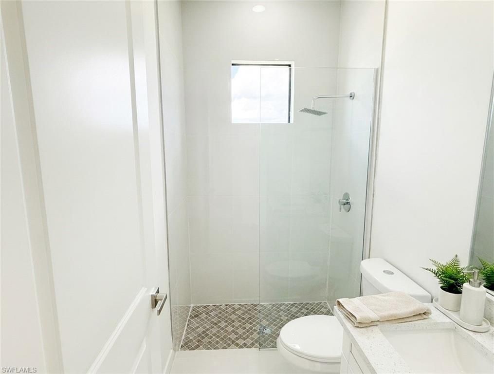 Image 34 of property listing at 4005 NW 22nd ST, Cape Coral, FL 33993