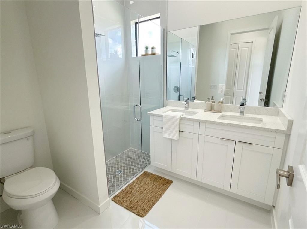 Image 38 of property listing at 4005 NW 22nd ST, Cape Coral, FL 33993