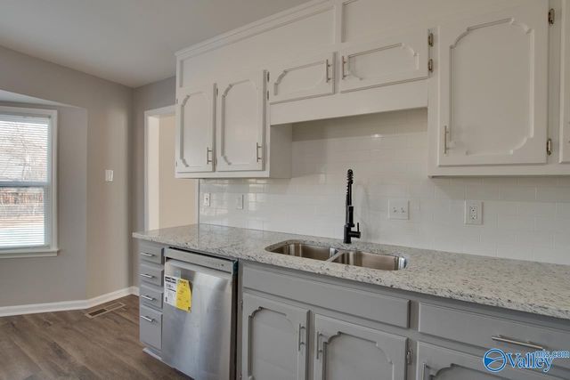 10139 Dunbarton Drive, Huntsville, AL 35803