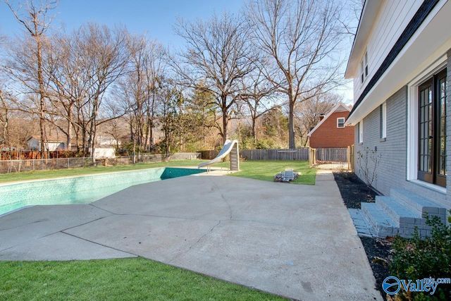 10139 Dunbarton Drive, Huntsville, AL 35803